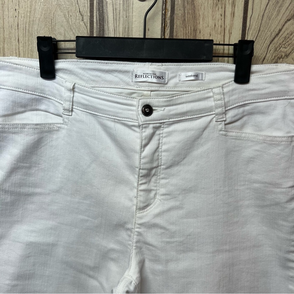 Northern Reflections White Size 12 Women's Capris - Weekend Cut - Picture 3 of 9
